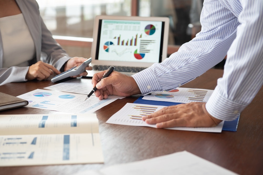 financial consultant