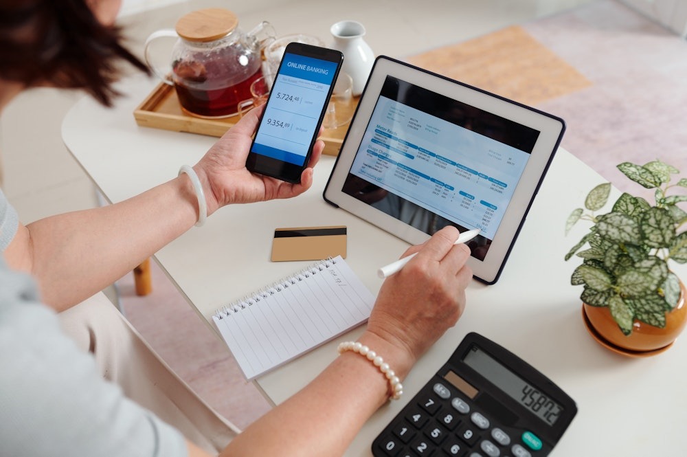 tracking expenses